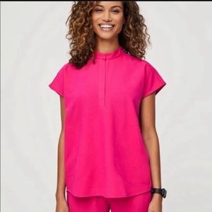 Rafaela shocking pink figs. Size Large with tags. Never worn